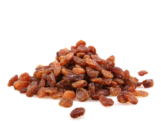 istock raisins isolated on white background 667771234