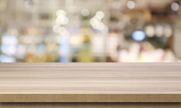istock Fashion Store Defocused Blurred Background 667782570