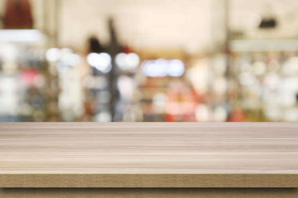 istock Fashion Store Defocused Blurred Background 667786878