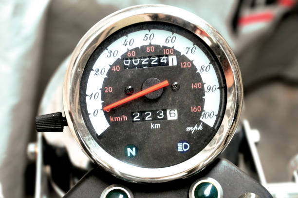 速度計のモーターサイクル - dashboard speedmeter km speedometer ストックフォトと画像