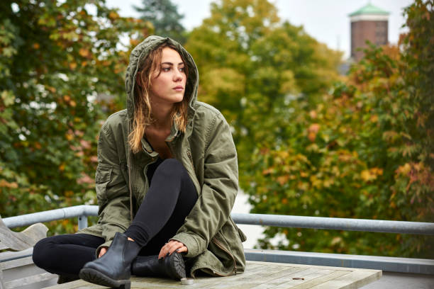 istock Grunge Girl 667839302