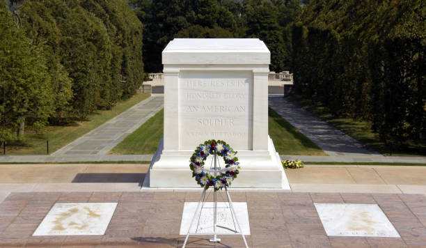 istock Tomb of the Unknowns 667930674