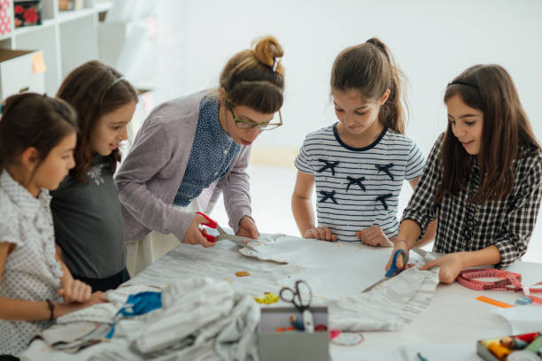 istock Sewing school for kids 668001980