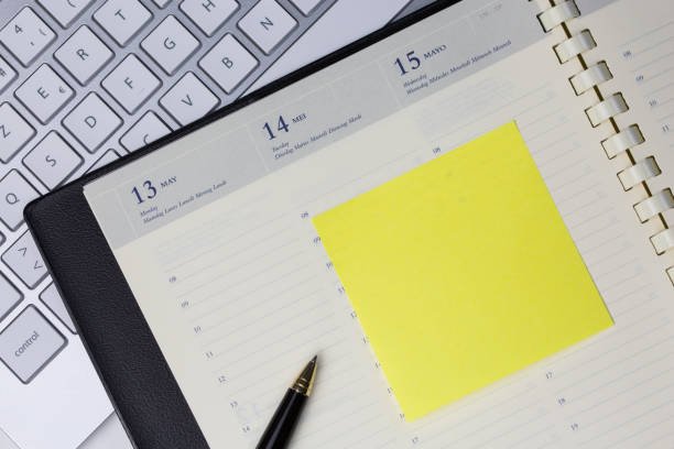 istock Paper note with blank area in business desk 668030532