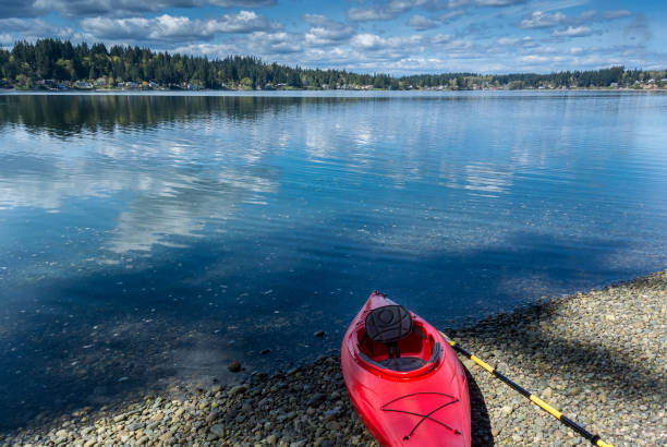 istock Kayak On Puget Sound 668142772