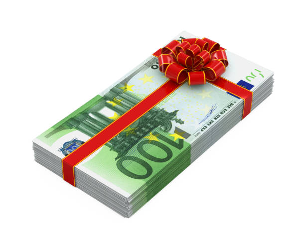 istock Euro Money Gift Isolated 668204830