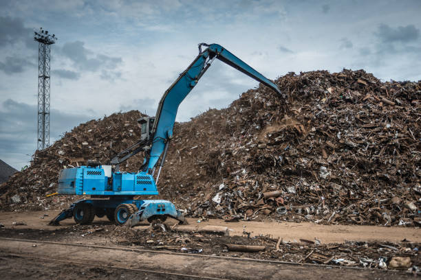 istock Scrap metal transshipment port. 668319914