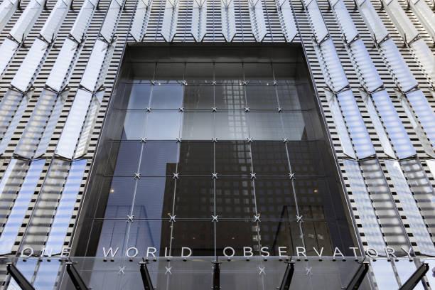 1 つの世界の展望台入口 - editorial building exterior built structure travel destinations ストックフォトと画像