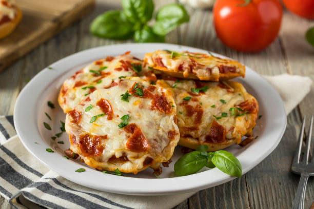 istock Homemade Pepperoni Mini Pizza Bagels 668405668