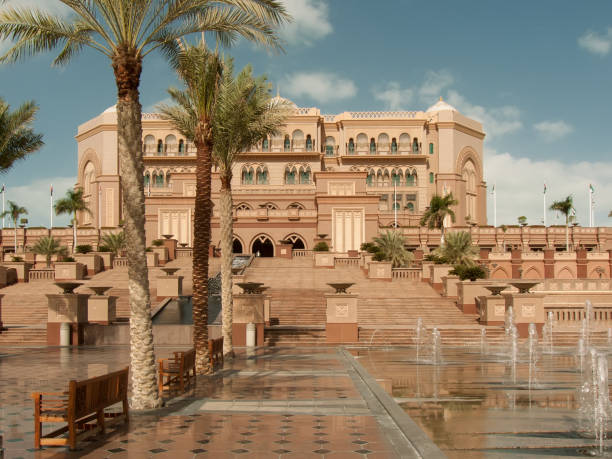 дворец эмирейтс - emirates palace hotel стоковые фото и изображения