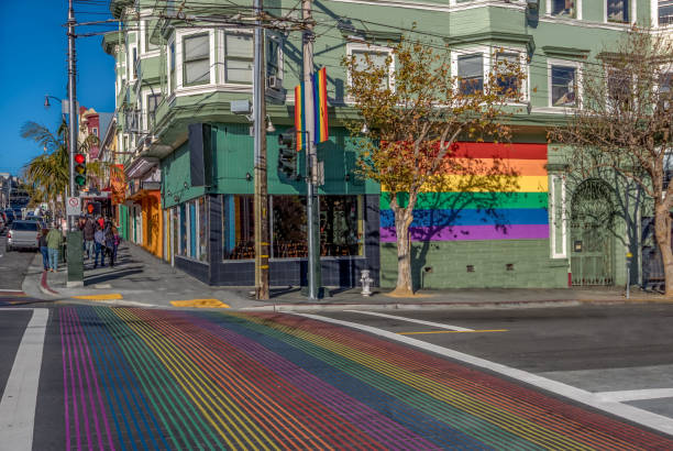 castro district rainbow crosswalk intersection - san francisco, california, usa - castro foto e immagini stock