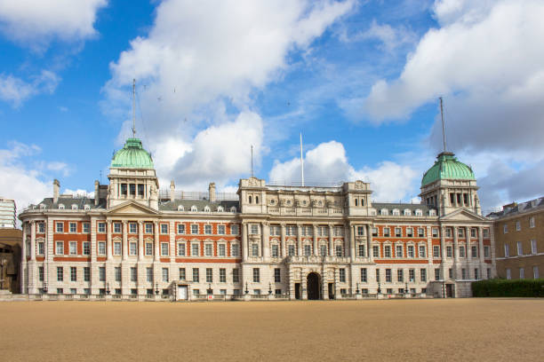 the admiralty house - london, uk - guard of honor imagens e fotografias de stock