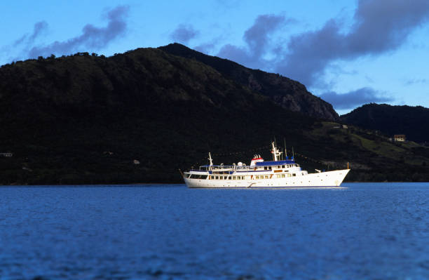 istock The yachts in the Bay 668503284