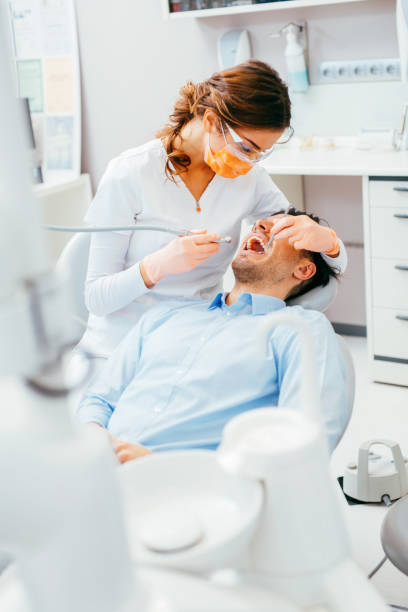 istock Dental cavity removal 668530660