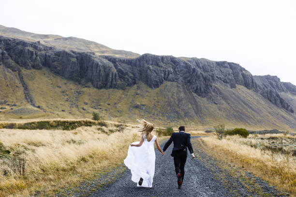 country romance - nordic running imagens e fotografias de stock