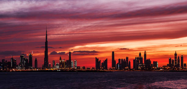 istock Sunset of Dubai Terrace 668599854