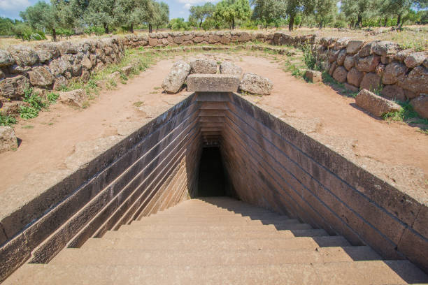 санта кристина ну - nuragic стоковые фото и изображения