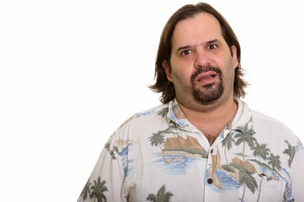 close up of overweight bearded tourist man looking lost ready for vacation - tourist lost hawaiian shirt confusion imagens e fotografias de stock