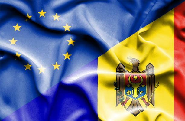 ilustraciones, imágenes clip art, dibujos animados e iconos de stock de ondeando la bandera de moldavia y la ue - moldavia