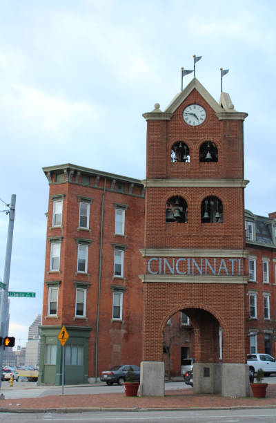 otr campanário em cincinnati - bridle path - fotografias e filmes do acervo