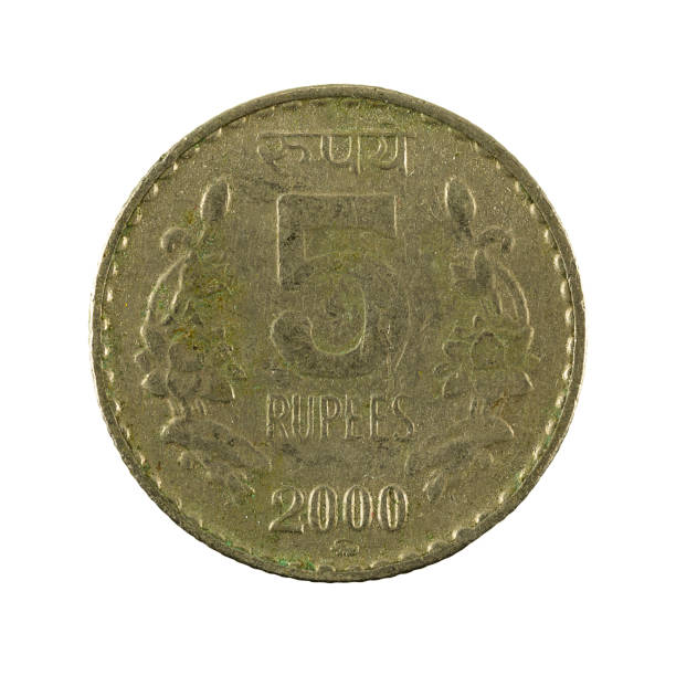 istock 5 indian rupee coin (2000) obverse isolated on white background 668916818