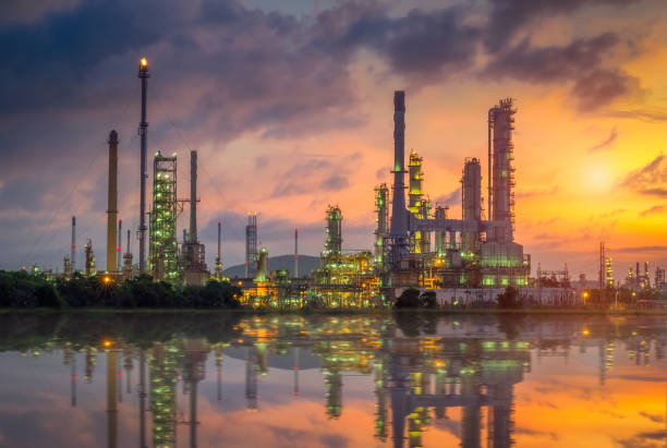istock Oil refinery at twilight 668986008