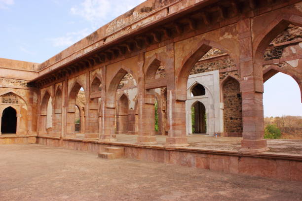 istock Baz Bahadur’s Palace in Mandu 669029148