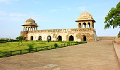 Rani Roopmati Pavilion with  Baz Bahadur Palace in background