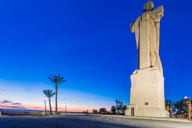 istock Discovery Christopher Columbus Monument in Palos de Frontera, Spain 669035332