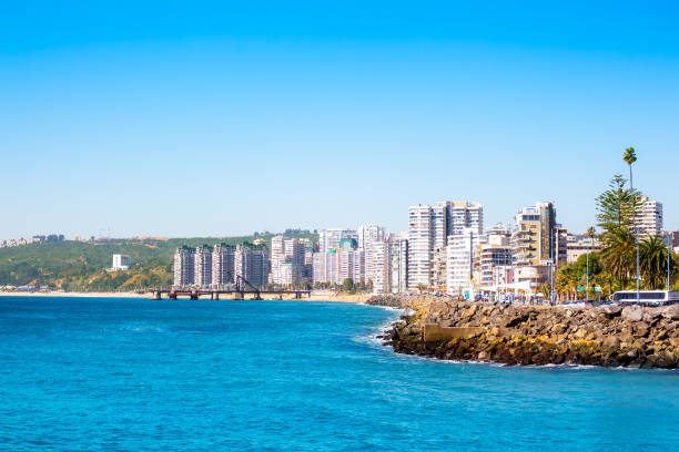 istock View to the lagoon in Vina del Mar, Chile 669060948