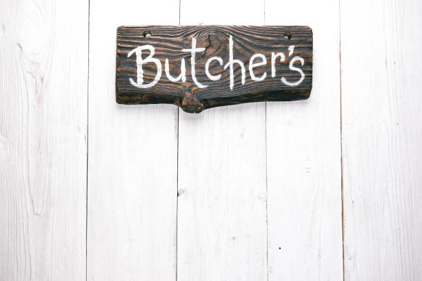 istock Signboard on white wood background 669068166
