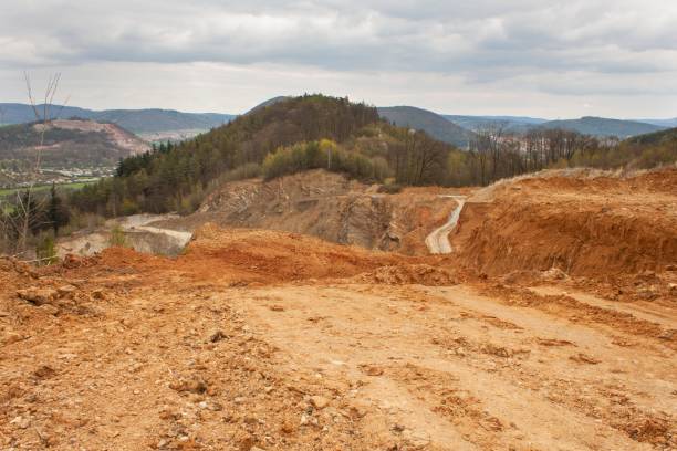 istock Way  in stone quarry. View of stone quarrying 669087690
