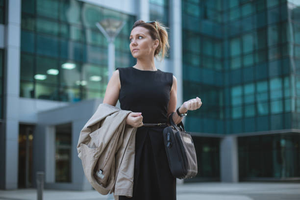 istock Waiting in front of a business building 669130928