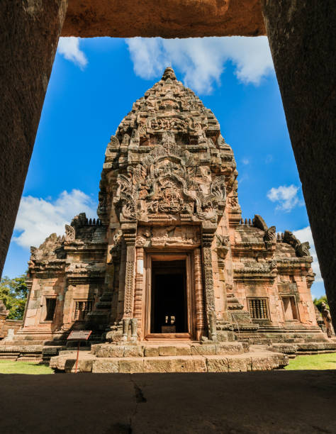 phanom rung historical park ist castle rock alte architektur - thailand asia famous place stone stock-fotos und bilder