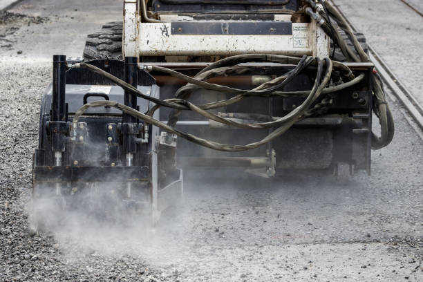 istock Asphalt grinder for pothole repair 669210882