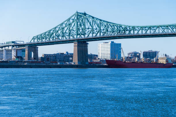 istock Jacques-Cartier Bridge and Saint-Lawrence River in Montreal 669312900