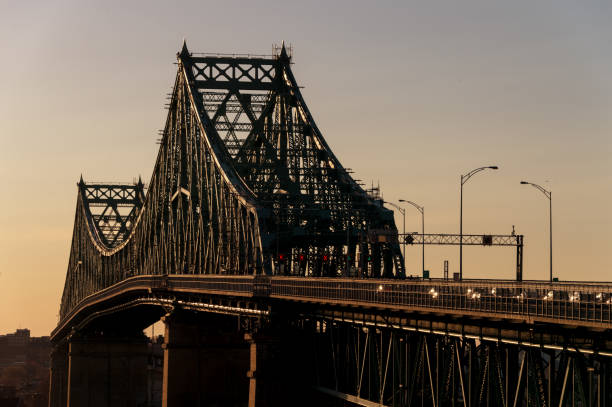 istock Jacques-Cartier Bridge in Montreal 669313076