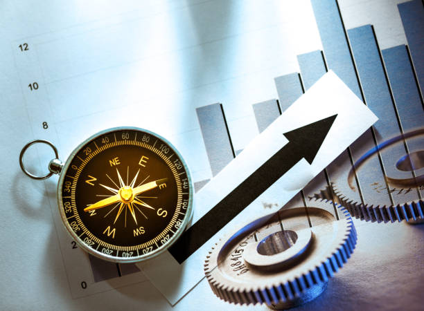 istock Diagram concept with compass and arrow 669316238