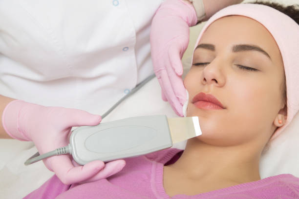 istock Young woman visiting cosmetologist 669473410