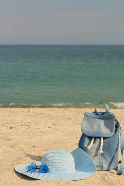 istock Blurry photo - sea concept. Relax on the beach. 669485270