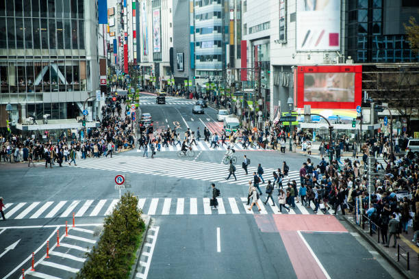 istock Shibuya scramble intersection people 669495302