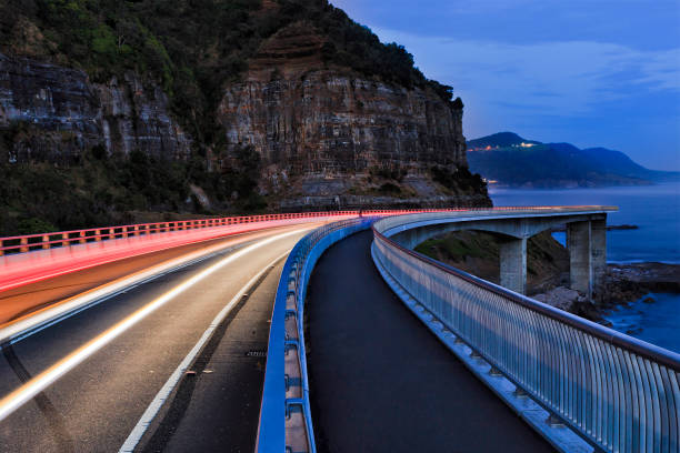 istock Sea Cliff Br Dark North 669506336