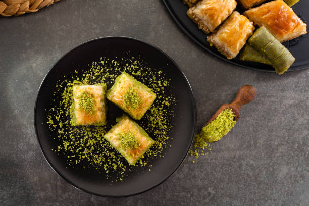 baklava - pistachio nut food snack foto e immagini stock