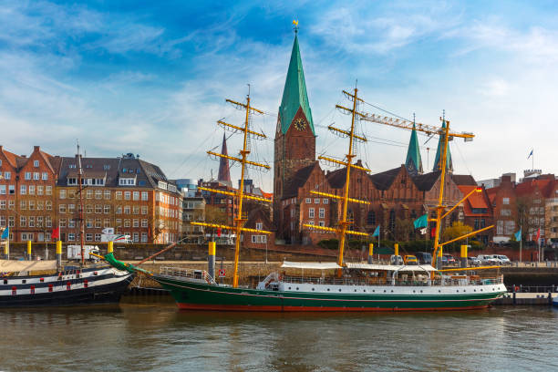 istock Weser River and St Martin Church, Bremen, Germany 669609972