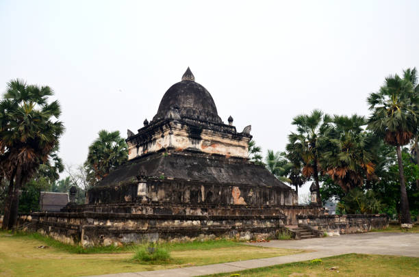 istock Wat Wisunalat (Visoun) temple and Singhalese style Pra That Makmo or Pra That Pathum stupa 669657206