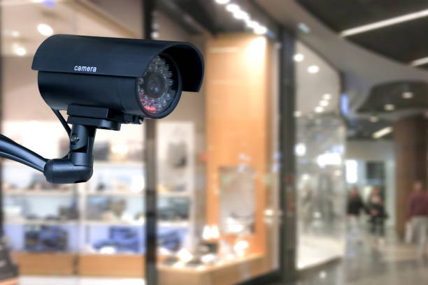 überwachungskamera in der shopping mall - dieb fotos stock-fotos und bilder