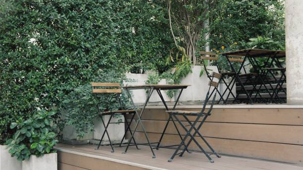 istock Cozy outdoor cafe. coffee shop 669729404