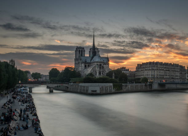 istock our lady of Paris 669750890