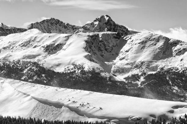 istock Mount of the Holy Cross in Winter 669761304