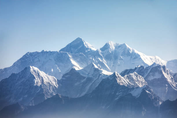 istock Daylight view of Mount Everest. 669828270